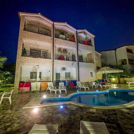 Villa Baldi -Apartmani Danny Tar-Vabriga Екстериор снимка