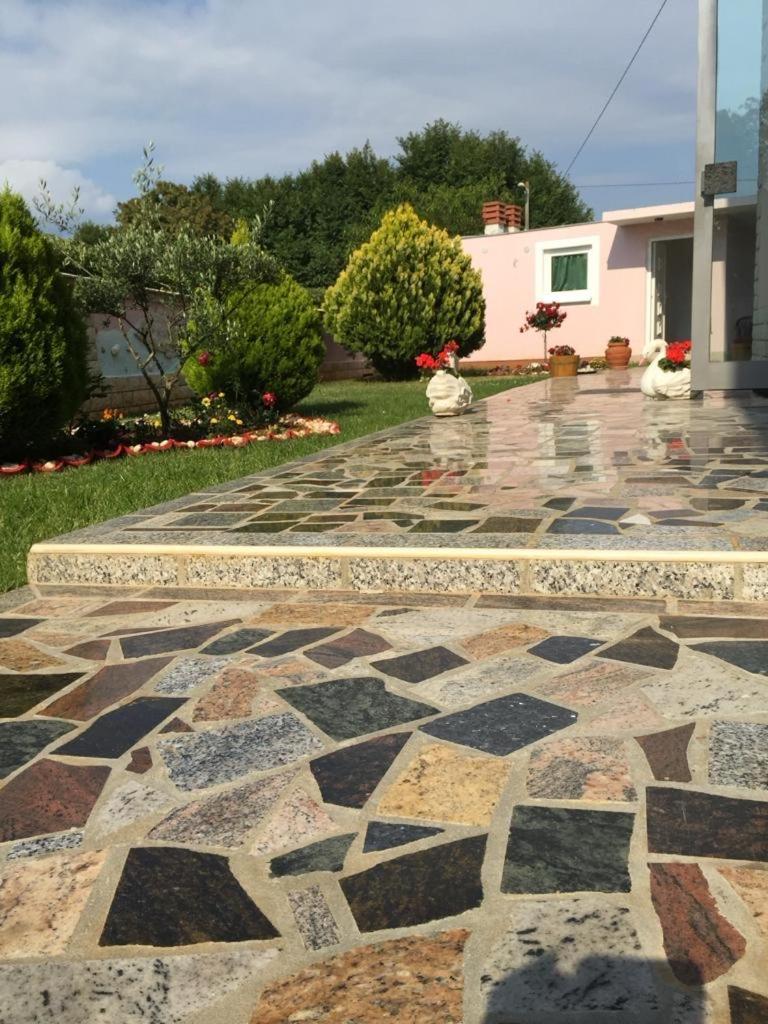Villa Baldi -Apartmani Danny Tar-Vabriga Екстериор снимка