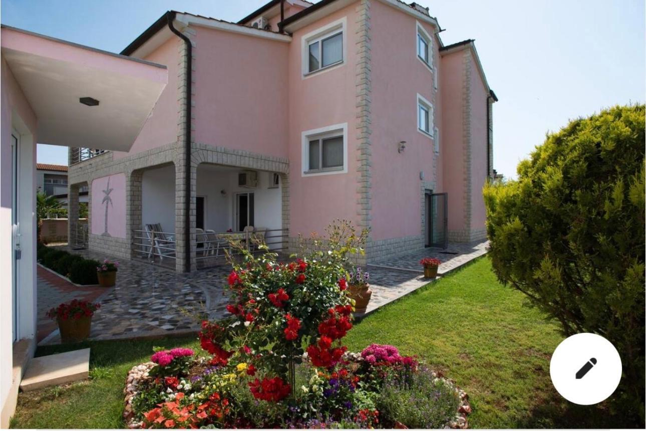 Villa Baldi -Apartmani Danny Tar-Vabriga Екстериор снимка