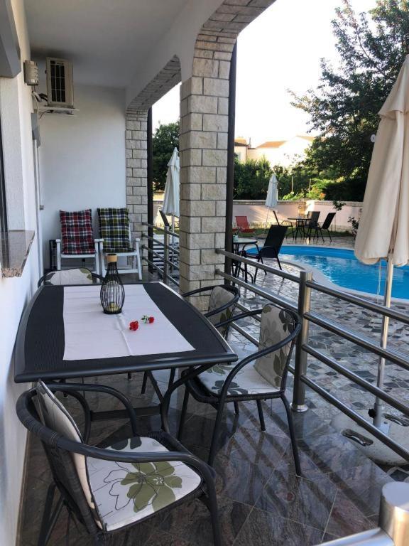Villa Baldi -Apartmani Danny Tar-Vabriga Екстериор снимка